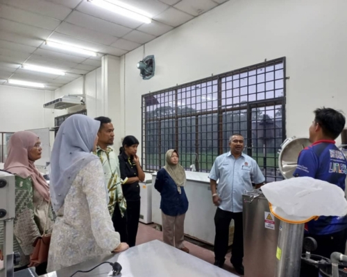 VISIT BY THE NATIONAL CENTER FOR FOOD SAFETY (NCFS), MINISTRY OF HEALTH MALAYSIA TO THE FACULTY OF FOOD SCIENCE AND TECHNOLOGY, UPM